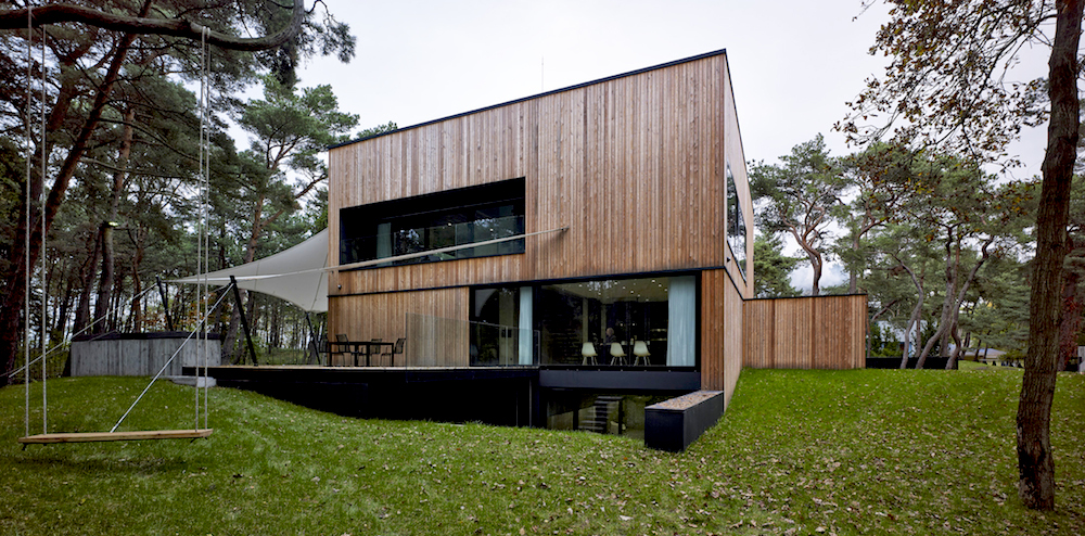 Seaside House in Poland by Ultra Architects