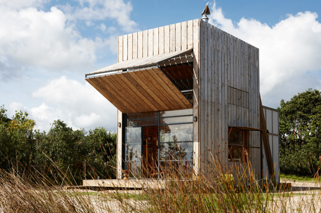 Hut on Sleds in Whangapoua, NZ by Crosson Clarke Carnachan Architects