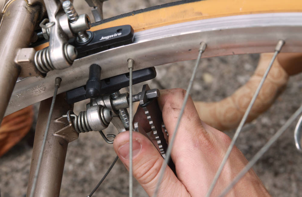 Using the EDC Multi-Tool Card on a Bicycle Wheel