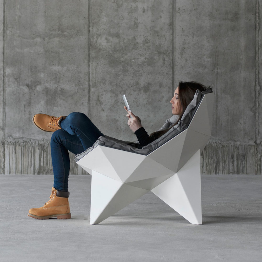 Side View of Q1 Lounge Chair by ODESD2 with Sitter