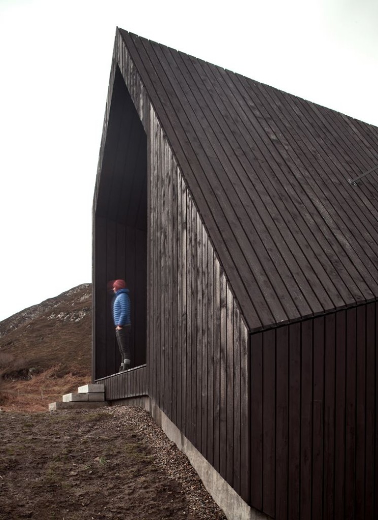Black TImber Clad Exterior of House at Camusdarach Sands by RAW