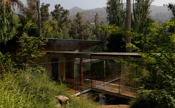 View over Casa Lo Curro in Chilean Forest