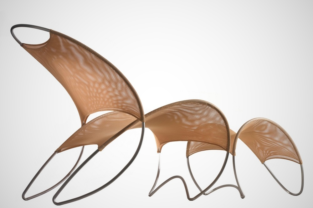 Loop de Loop Chair Series in Tubular Steel by William Pedersen