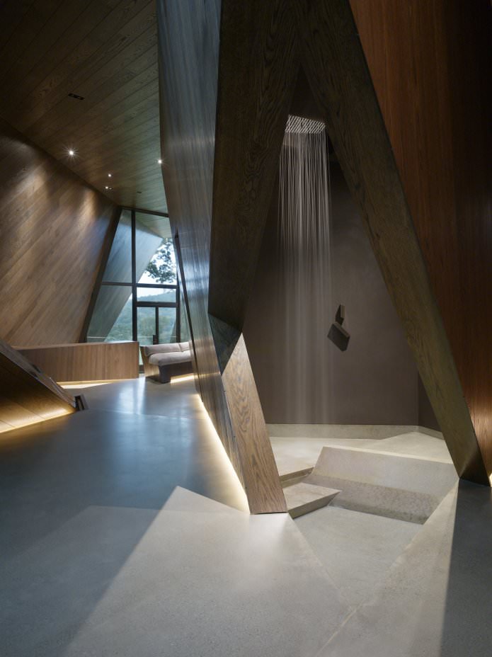 Wet Room of 18.36.54 House by Daniel Libeskind