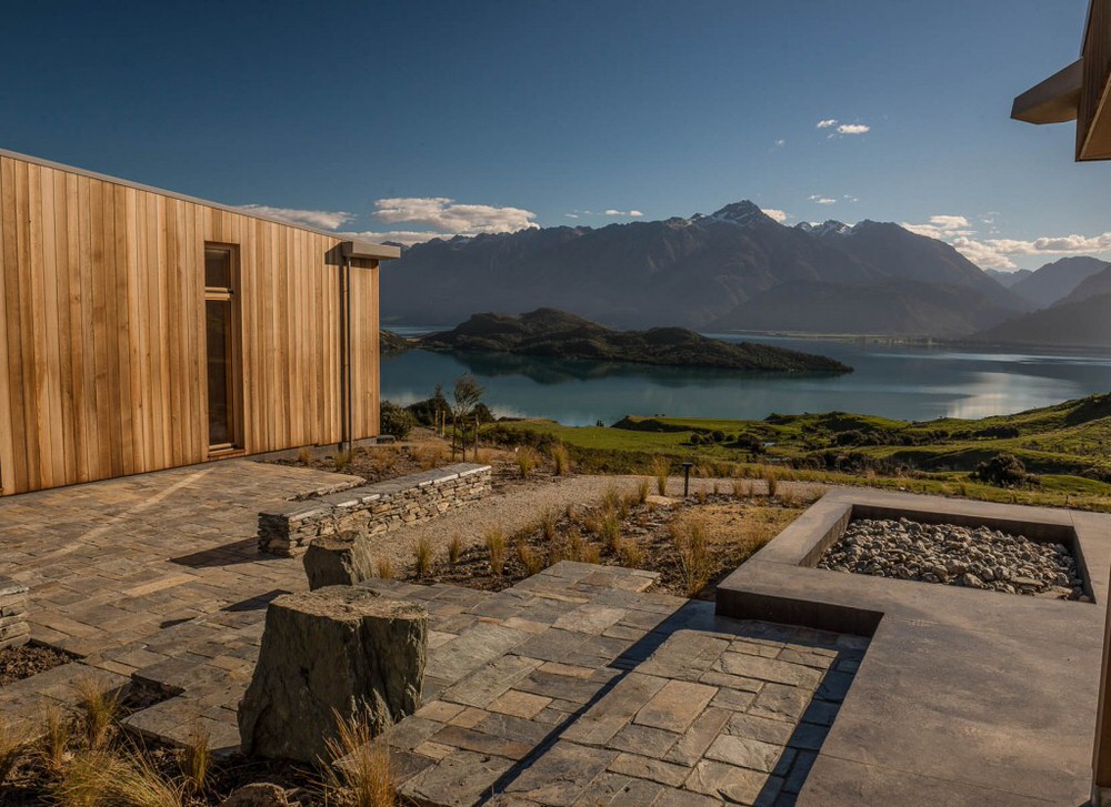 Natural Stone Paved Areas at Aro Hā by Tennent + Brown Architecture