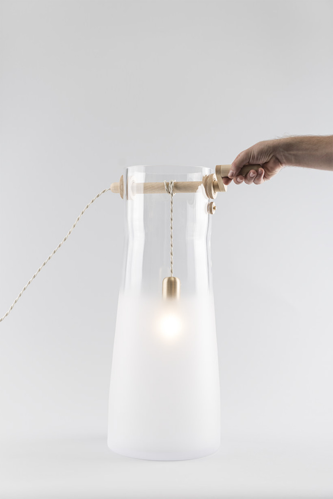 Dimming the Light in Well Lamp by MEJD Studio