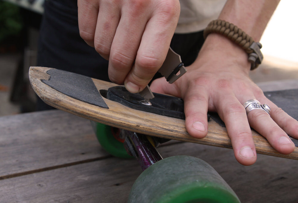 Using Screwdriver from EDC Tool on a Skateboard