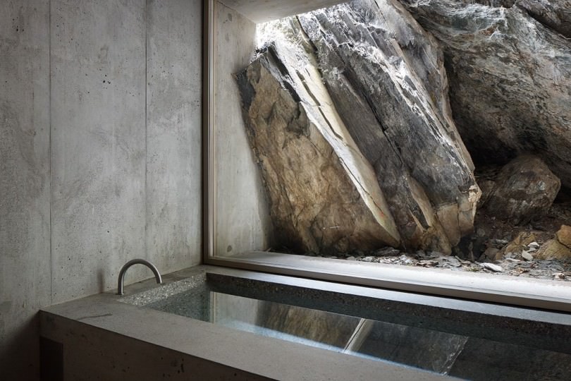 Concrete Bathtub by Nickisch Sano Walder Architekten