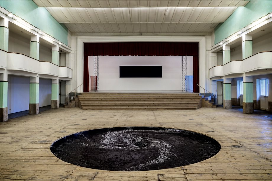 Anish Kapoor Descension Installation at the Galleria Continua in Italy