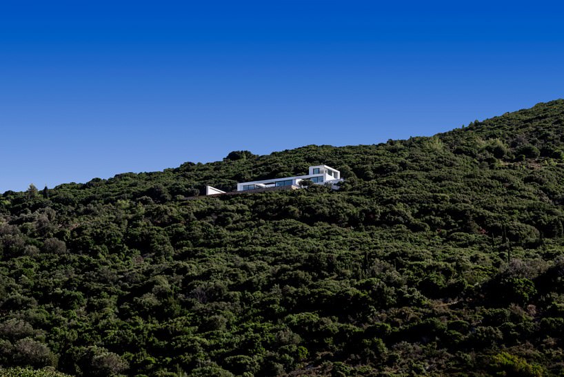 House T (Silver House) on Greek Hillside by Oliver Dwek