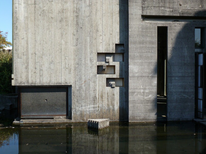 Concrete Detailing on the Brion Cemetery by carlo Scarpa